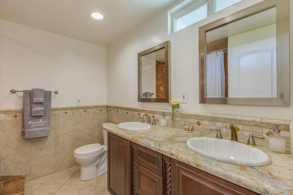 Oshkosh Luxurious Escape Apartment Anaheim Exterior photo